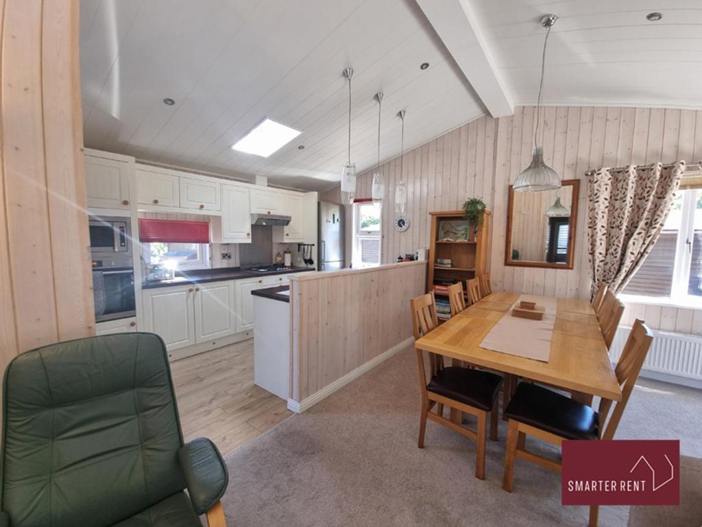 Milford On Sea - 4 Bedroom Lodge In Shorefield Country Park المظهر الخارجي الصورة