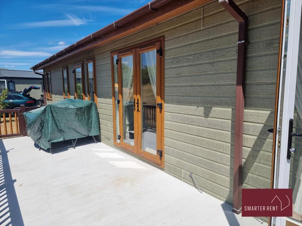 Milford On Sea - 4 Bedroom Lodge In Shorefield Country Park المظهر الخارجي الصورة